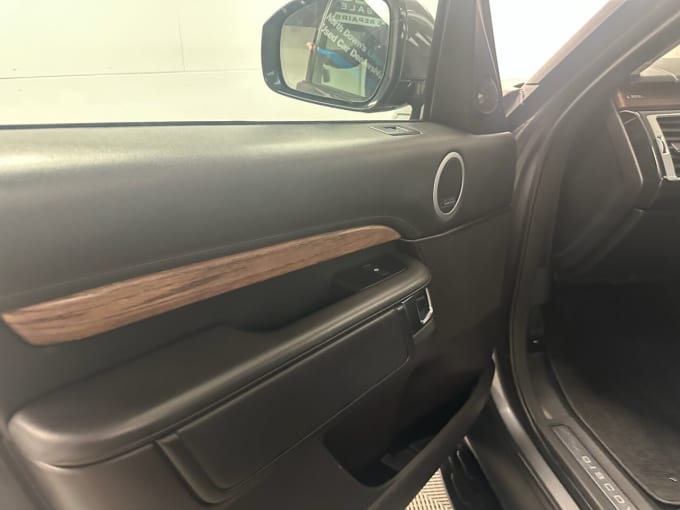 2025 Land Rover Discovery