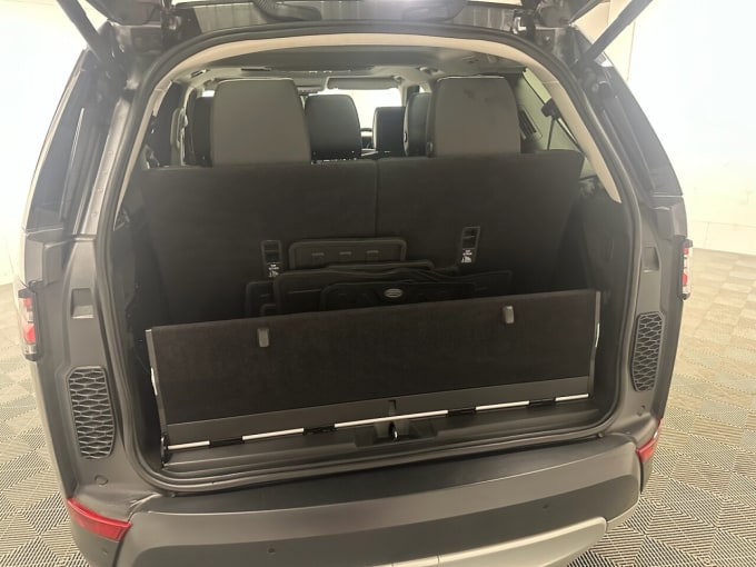 2025 Land Rover Discovery