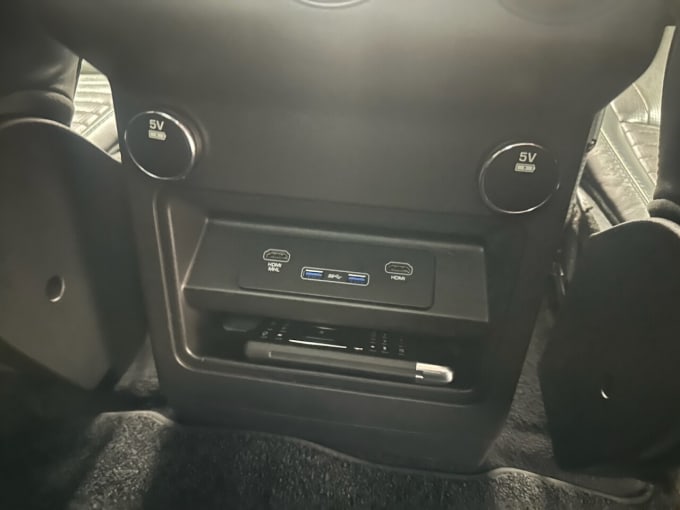 2025 Land Rover Discovery