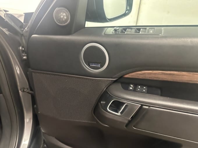 2025 Land Rover Discovery