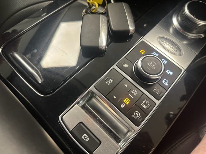 2025 Land Rover Discovery