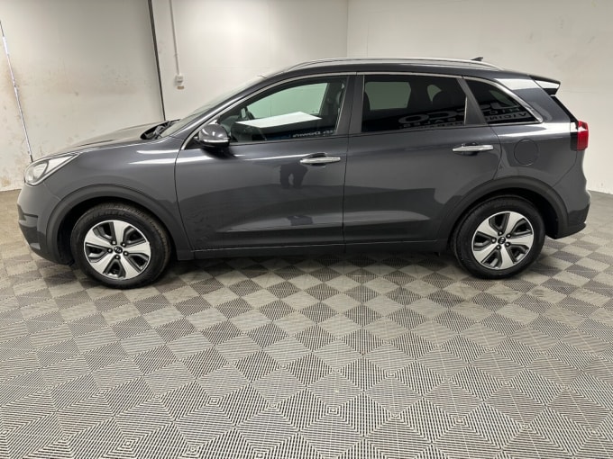 2025 Kia Niro