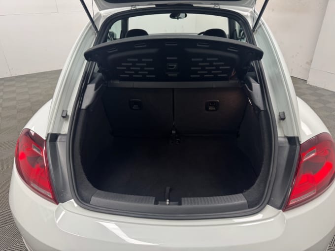 2025 Volkswagen Beetle