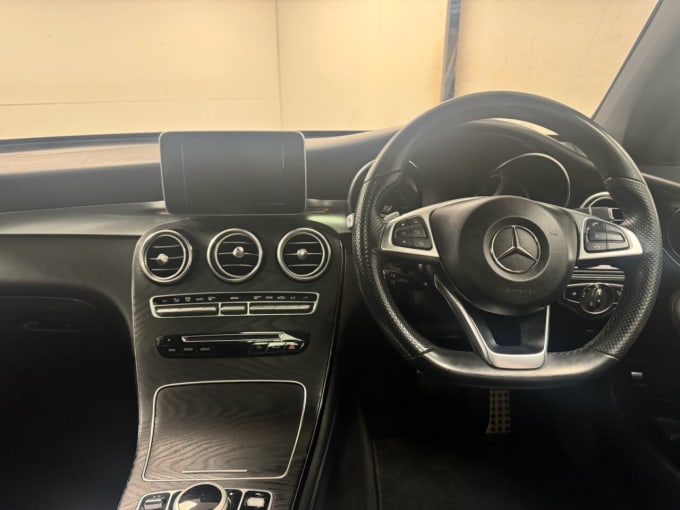 2025 Mercedes-benz Glc