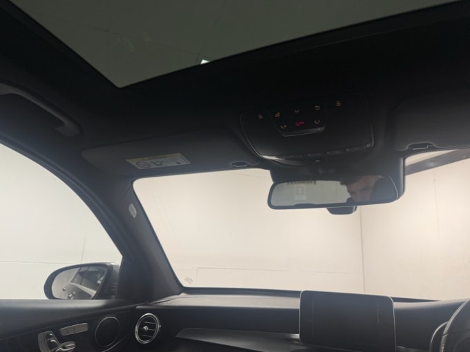 2025 Mercedes-benz Glc