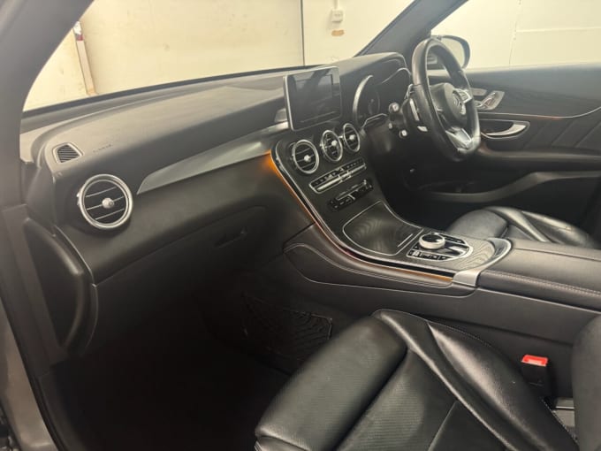 2025 Mercedes-benz Glc