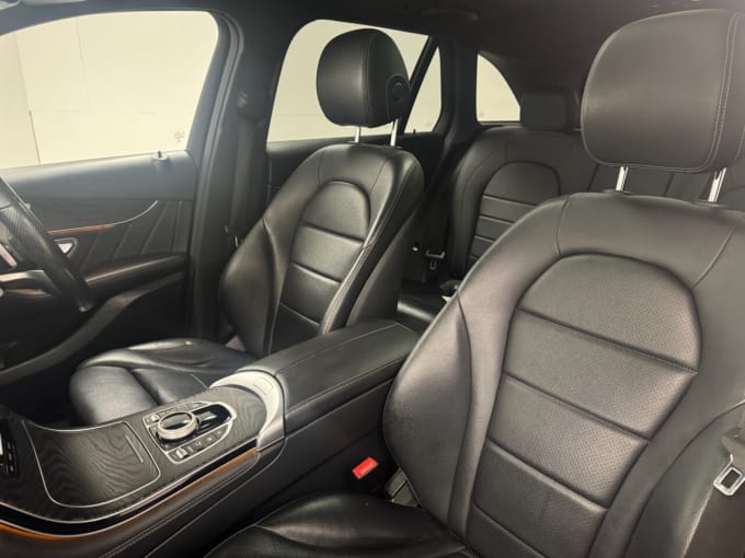 2025 Mercedes-benz Glc