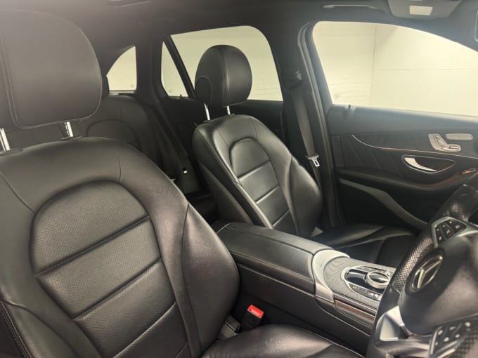 2025 Mercedes-benz Glc