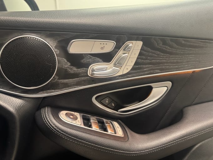 2025 Mercedes-benz Glc