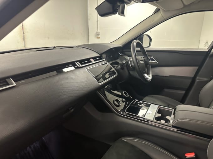 2025 Land Rover Range Rover Velar
