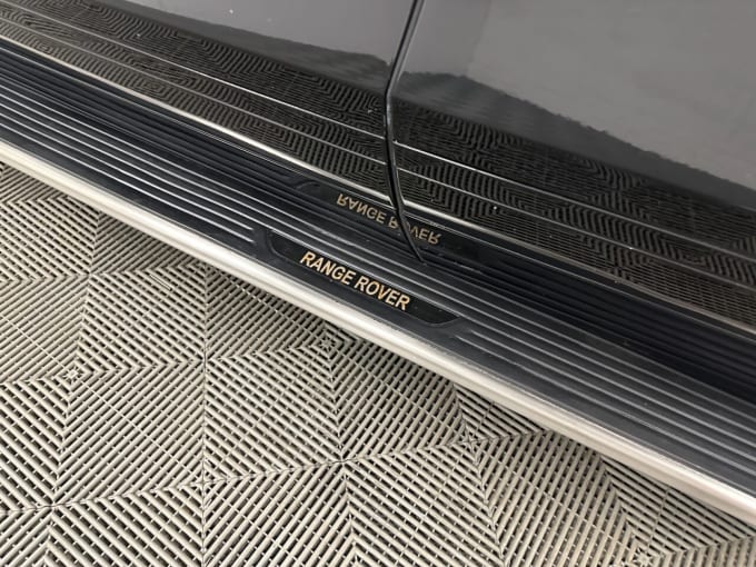 2025 Land Rover Range Rover Velar