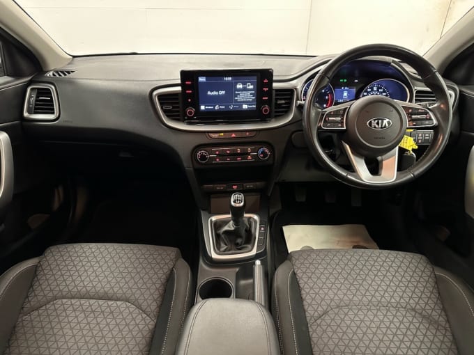 2025 Kia Xceed