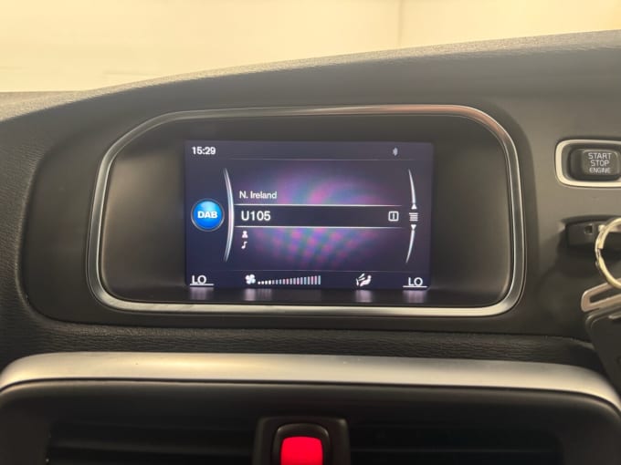 2018 Volvo V40