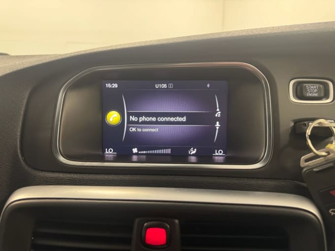 2018 Volvo V40