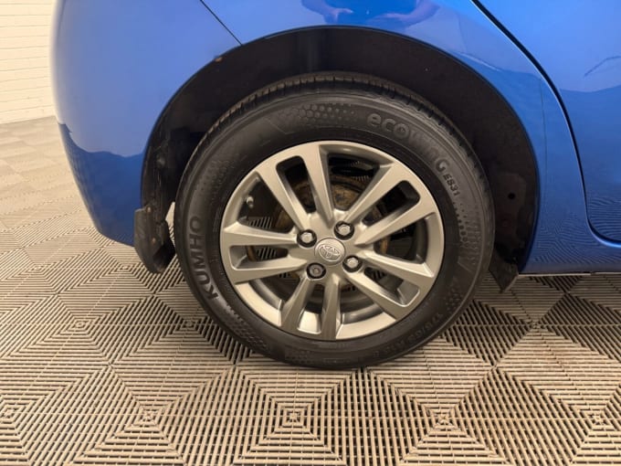 2025 Toyota Yaris