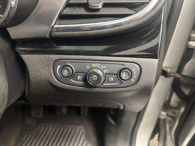 2025 Vauxhall Mokka X