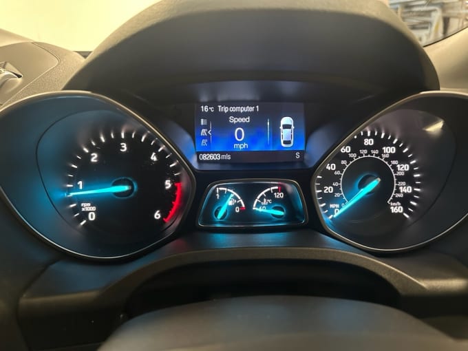 2025 Ford Kuga