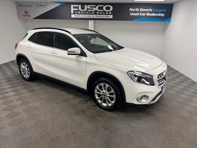 2025 Mercedes-benz 180