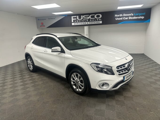 2025 Mercedes-benz 180