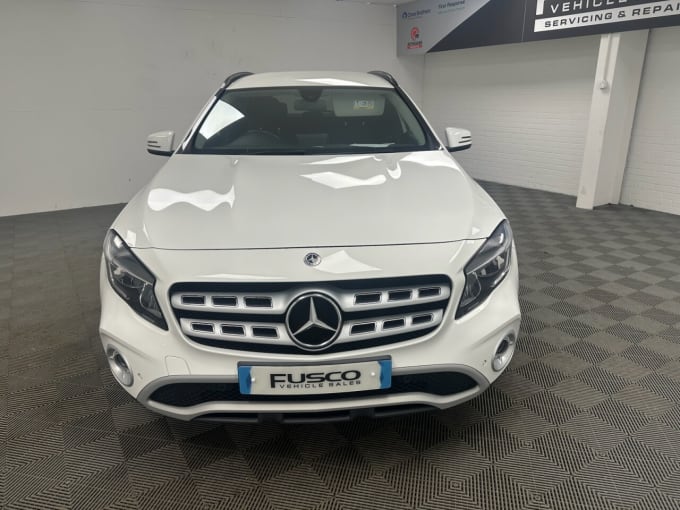 2025 Mercedes-benz 180