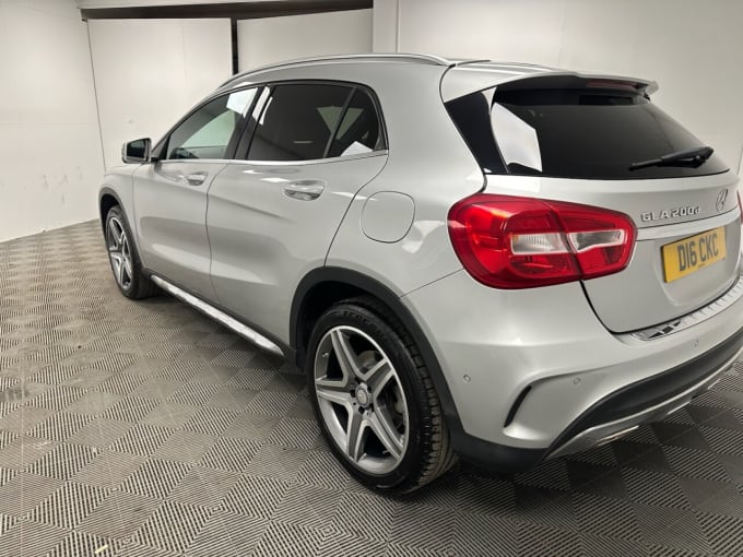 2025 Mercedes-benz 180