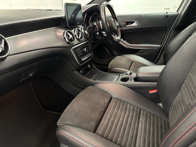 2025 Mercedes-benz 180