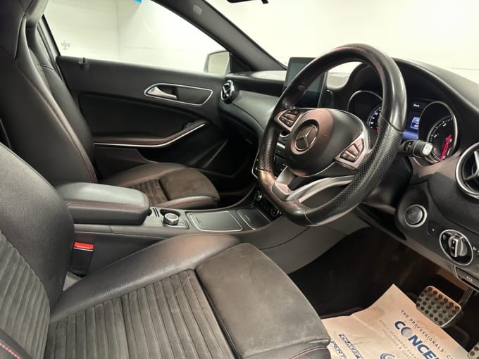 2025 Mercedes-benz 180