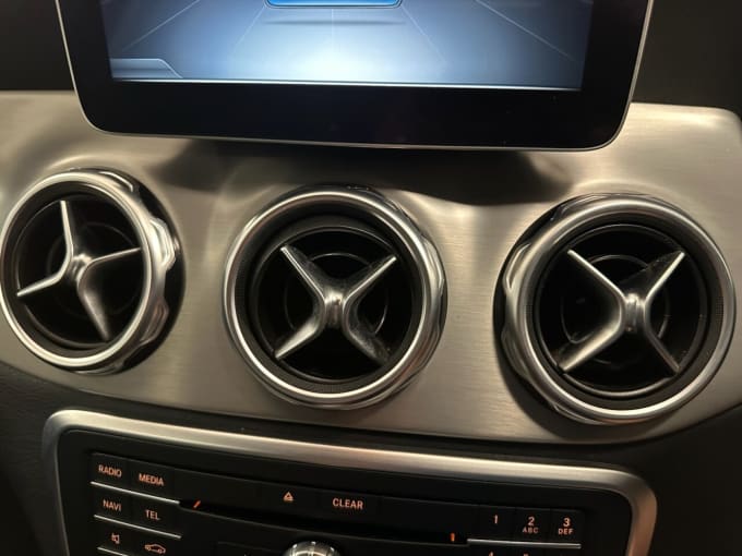 2025 Mercedes-benz 180