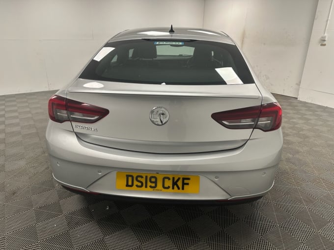 2025 Vauxhall Insignia