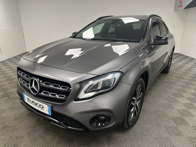2025 Mercedes-benz 180