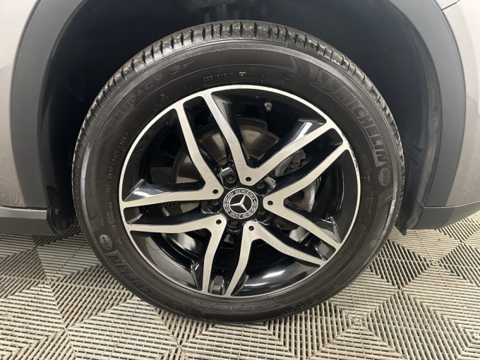2025 Mercedes-benz 180
