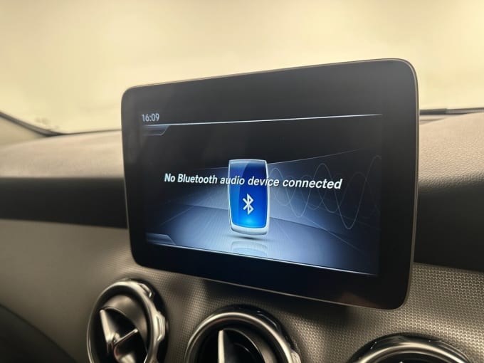 2025 Mercedes-benz 180
