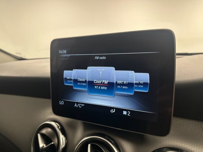 2025 Mercedes-benz 180
