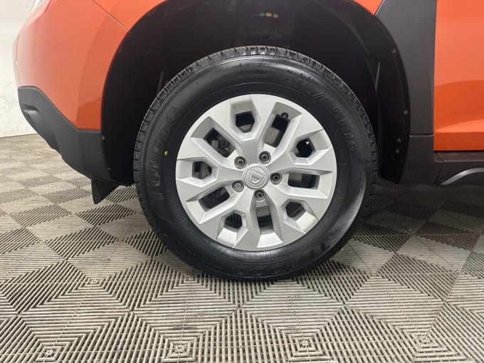2025 Dacia Duster