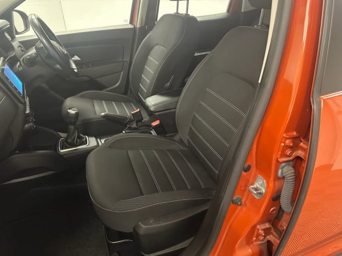 2025 Dacia Duster