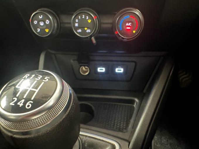 2025 Dacia Duster