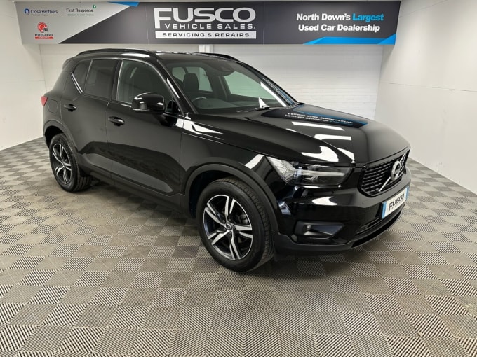 2025 Volvo Xc40