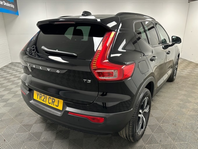 2025 Volvo Xc40