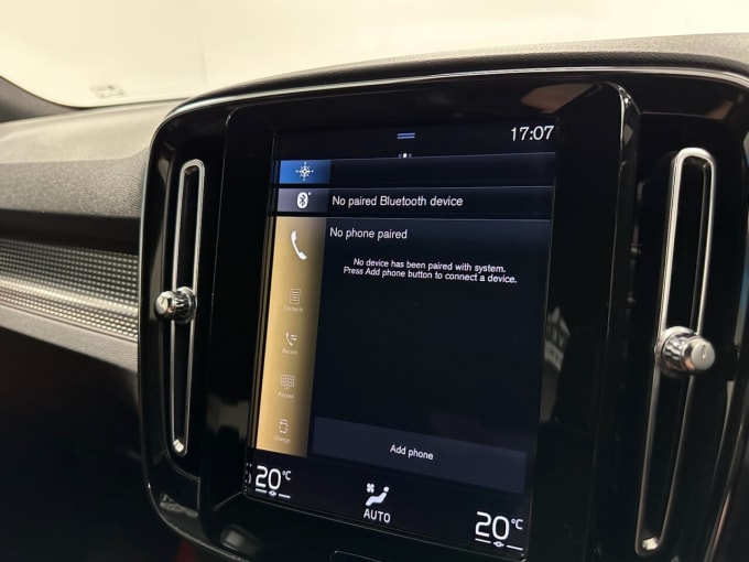 2025 Volvo Xc40