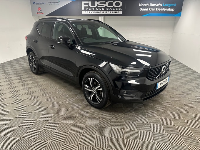 2025 Volvo Xc40