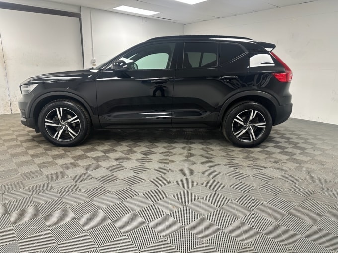 2025 Volvo Xc40