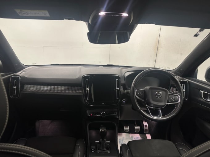 2025 Volvo Xc40