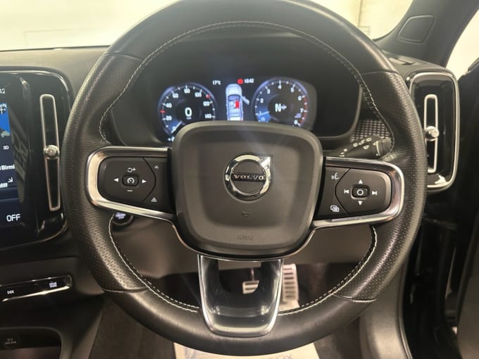 2025 Volvo Xc40