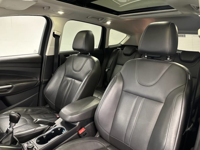 2025 Ford Kuga