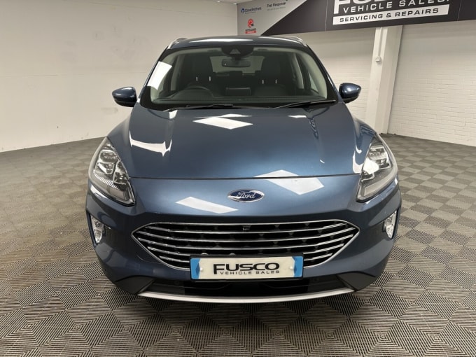 2025 Ford Kuga