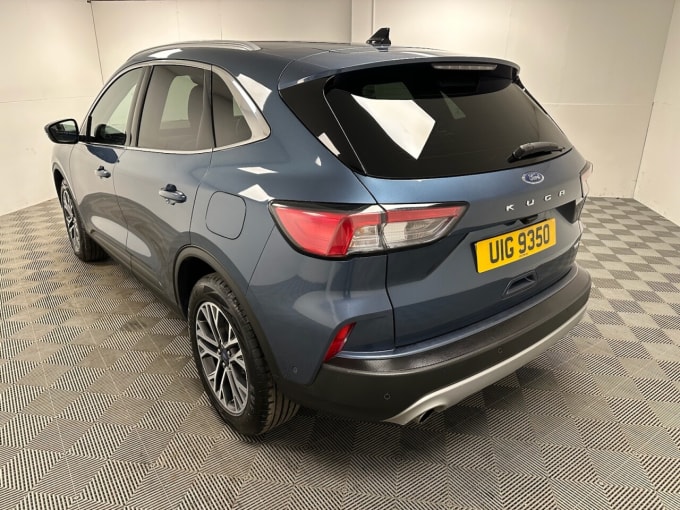 2025 Ford Kuga