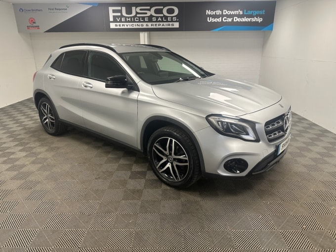 2025 Mercedes-benz 180