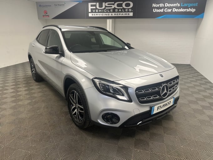 2025 Mercedes-benz 180