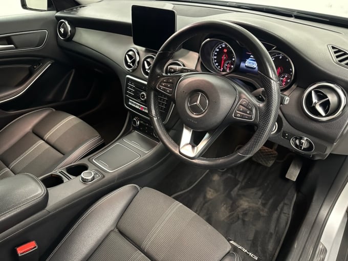 2025 Mercedes-benz 180