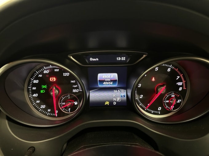 2025 Mercedes-benz 180